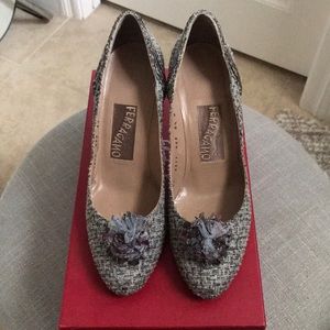 REDUCED Salvatore Ferragamo tweed pump 8.5/38.5